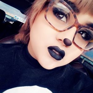 Meet your Posher, Zilla